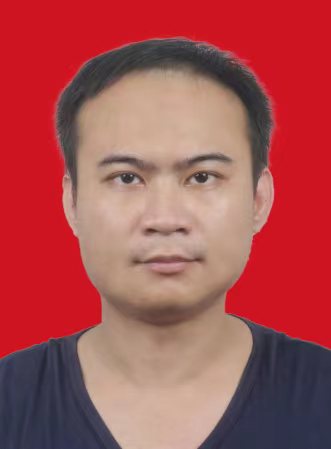 王亮