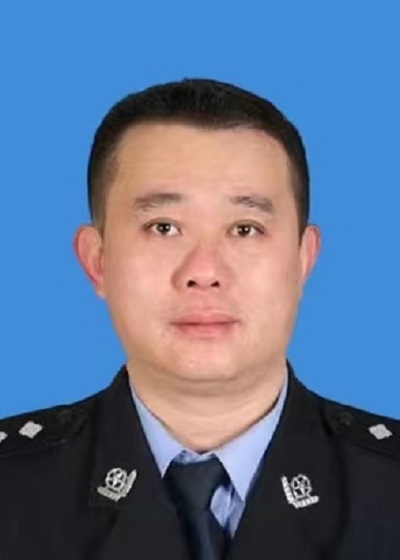 王健
