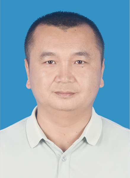 李以明