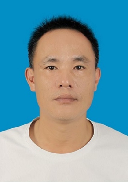 秦亚文