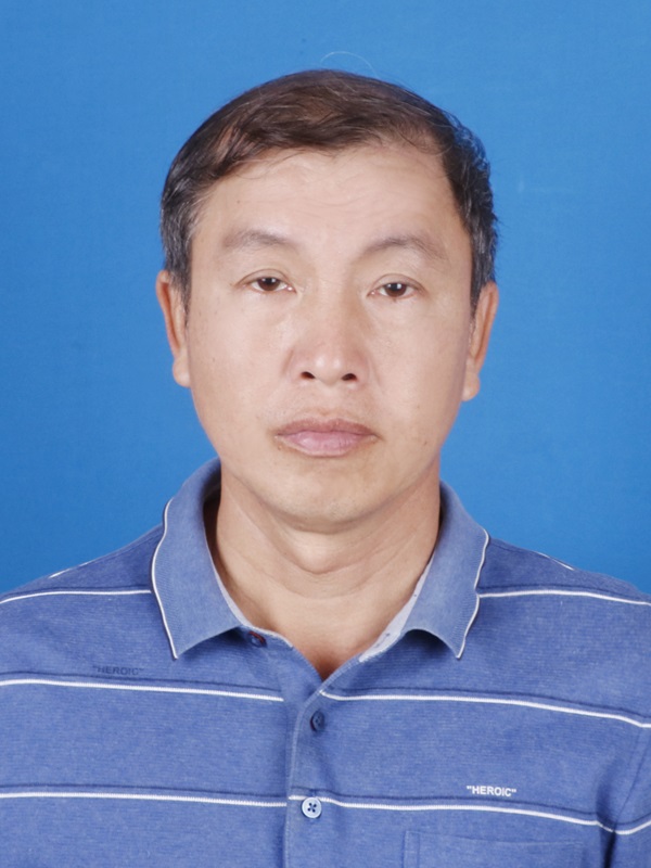 梁家新
